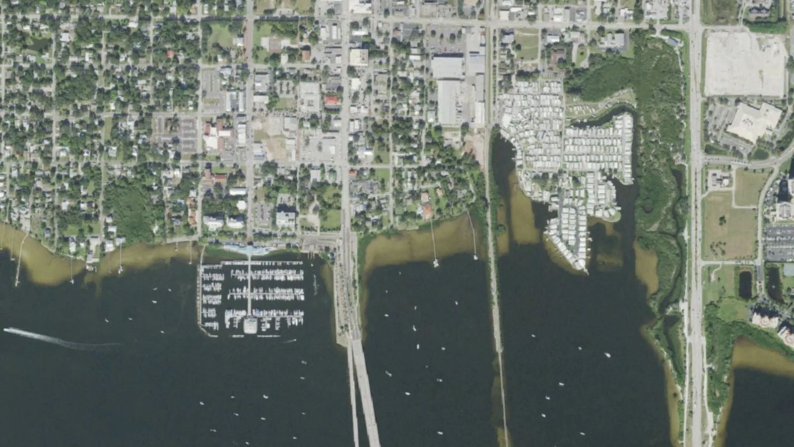 Aerial view of Palmetto and the Manatee River
